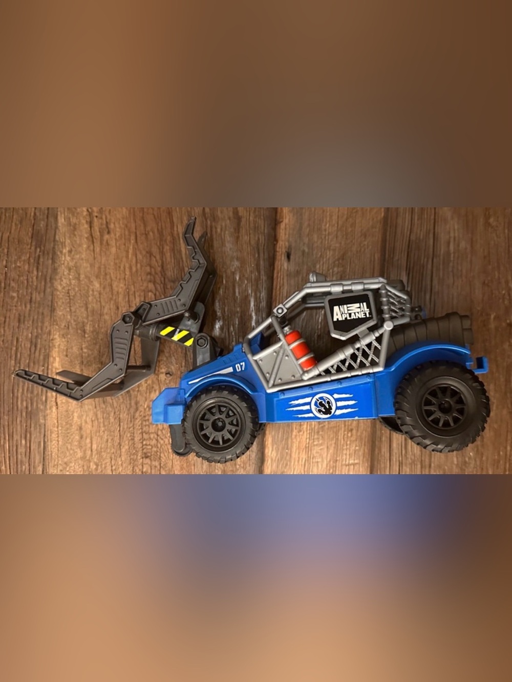 KIDS Toys R’ Us Animal Planet Dinosaur Safari Encounter Playset Vehicle